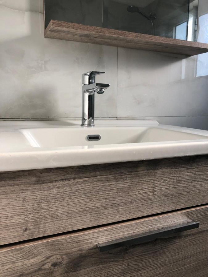 Sandri Apartment Himare Eksteriør bilde